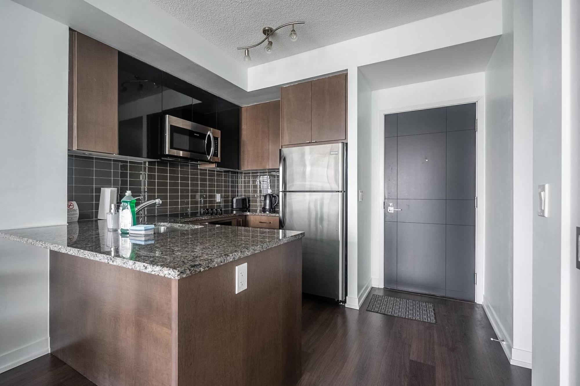 Modern Dunfield Ave Condos By Globalstay Toronto Dış mekan fotoğraf